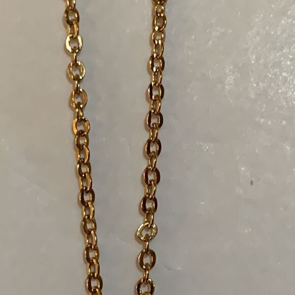NWT goldtone/silvertone chain necklace with silver nugget look pendant - Picture 5 of 6